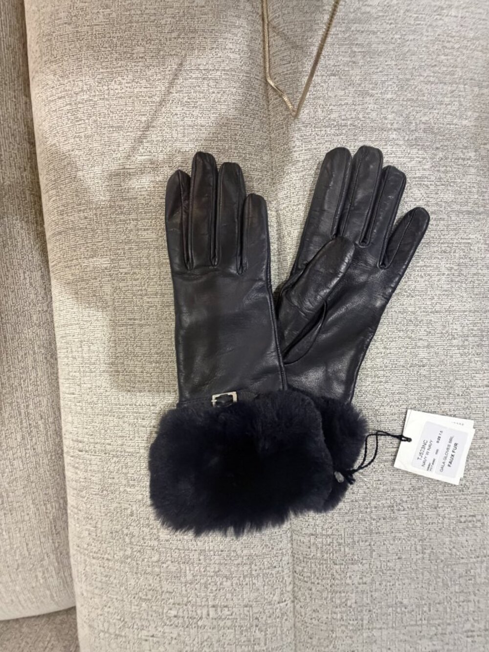 Winter Gloves navy blue. Made in Italy. S7.5